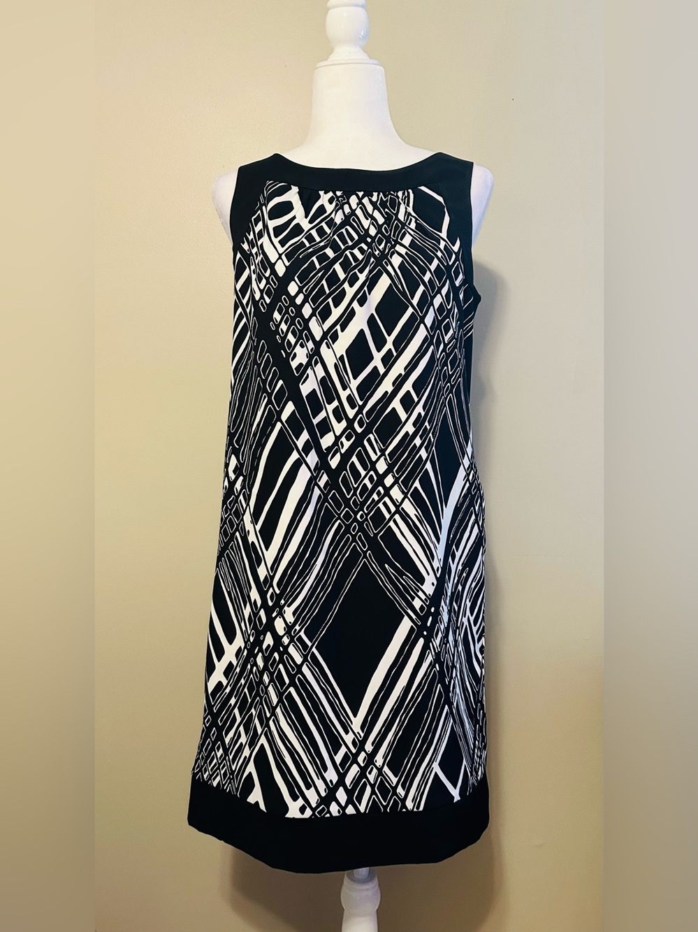 Alyx Vintage  Y2K Black & White Retro Inspired Geometric Shift Midi Dress - 12/L
